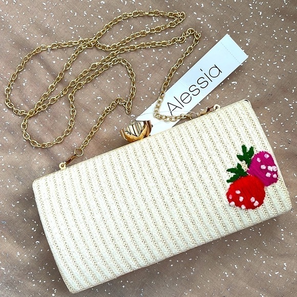 Brand New Alessia Woven Cream Clutch Gold Tone Chain Purse w/ Strawberry Accent - Picture 1 of 13